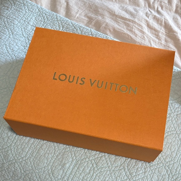 Louis Vuitton Monogram Fringe Bag in Black and Brown - Picture 13 of 13